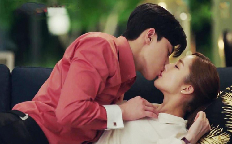 Nằm mơ hôn nhau đánh con gì phát lộc không phải ai cũng biết